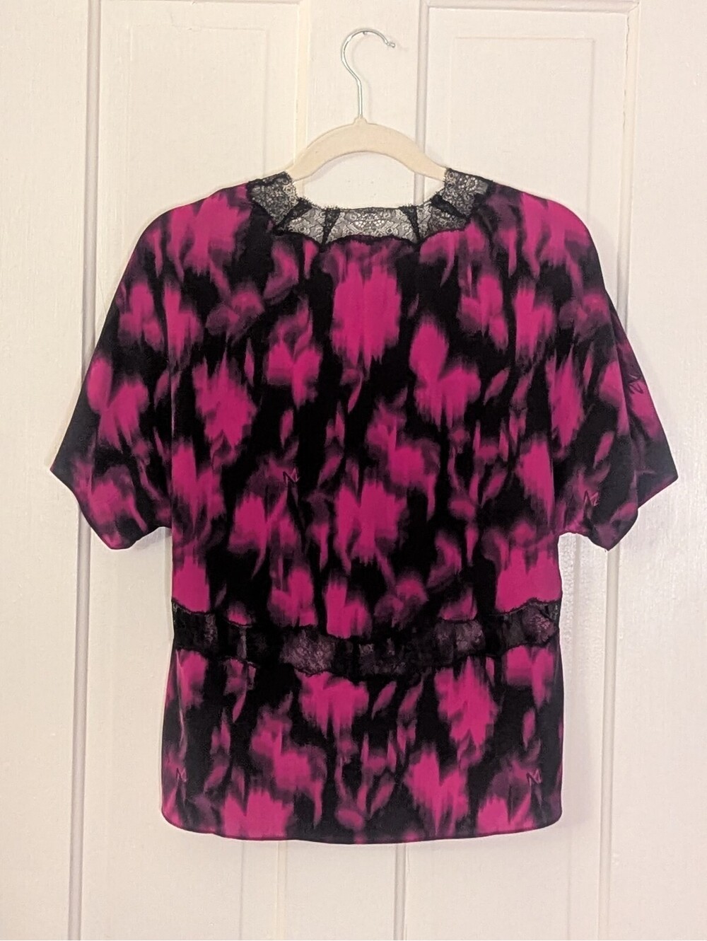 NWT ZADIG AND VOLTAIRE TZAR SILK TOP FUSCHIA AND BLACK LACE TRIM | SIZE L - Picture 6 of 8